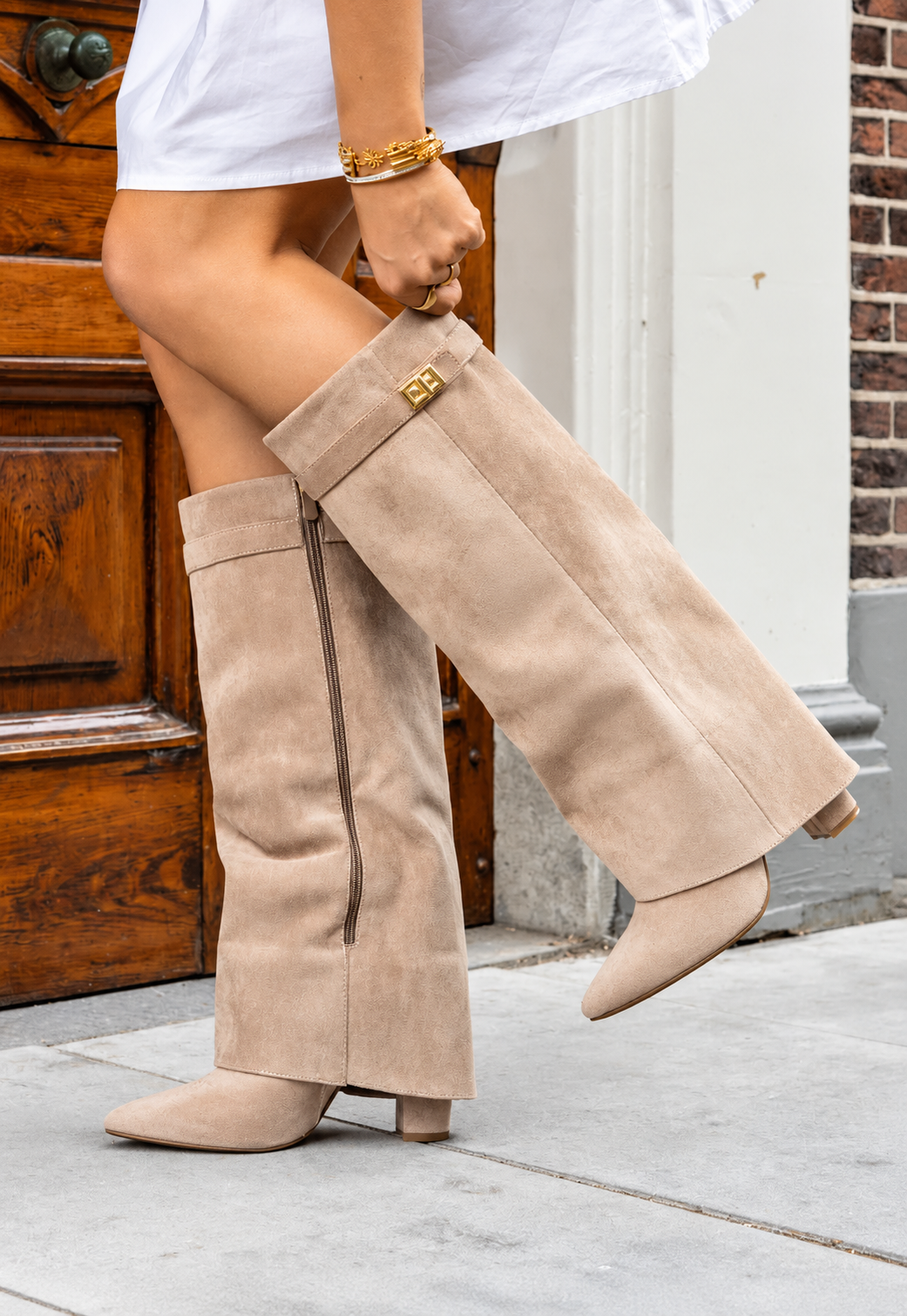 Black Knee-High Pointed-Toe Boots