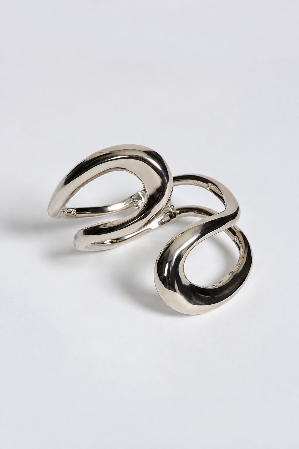 Aurelia Sculpted Cuff