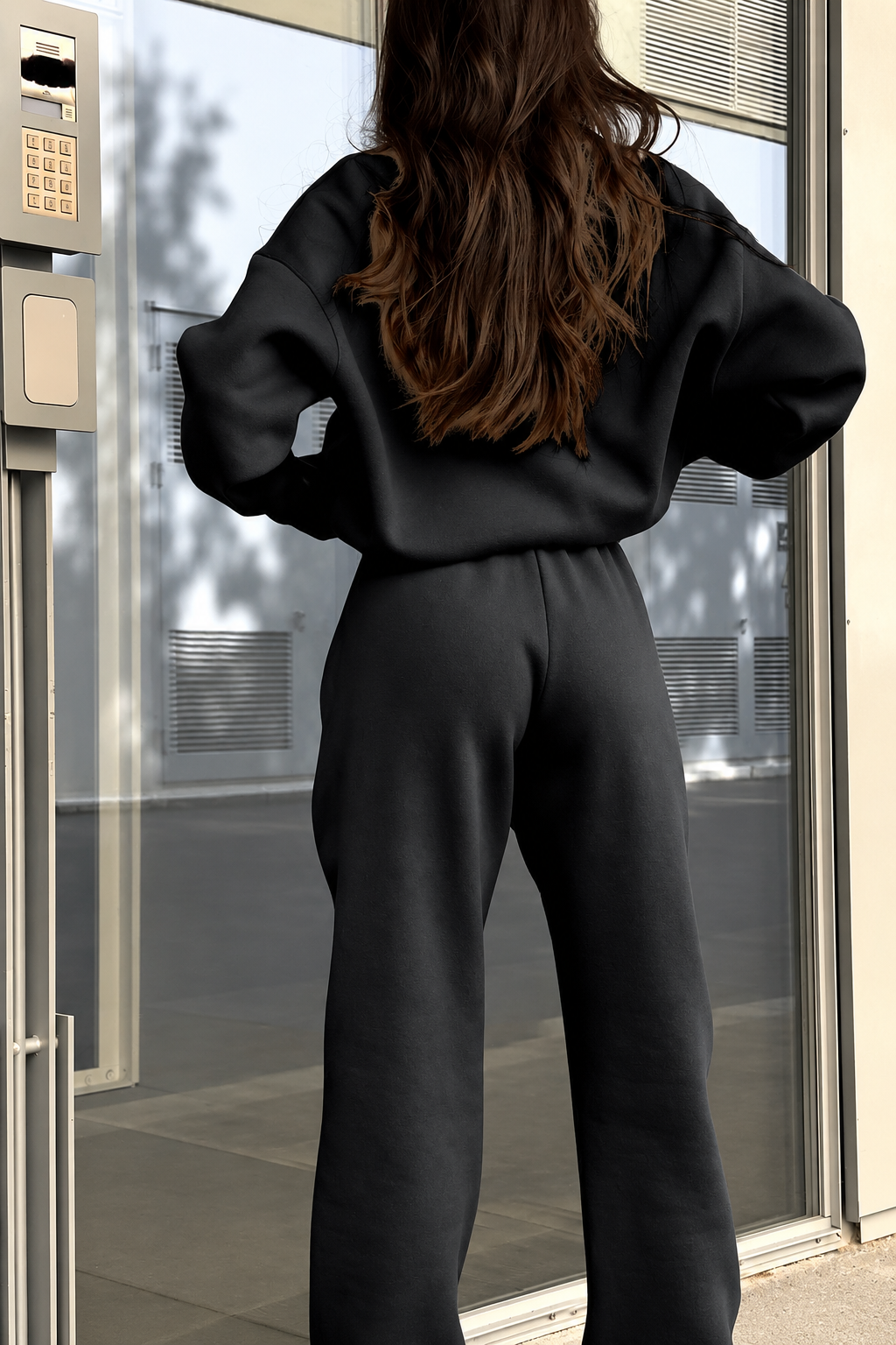 Relaxed Sweatshirt and Straight-Leg Pants Set
